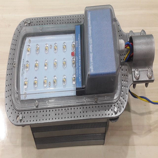 Solar Integrated Battery Street Light